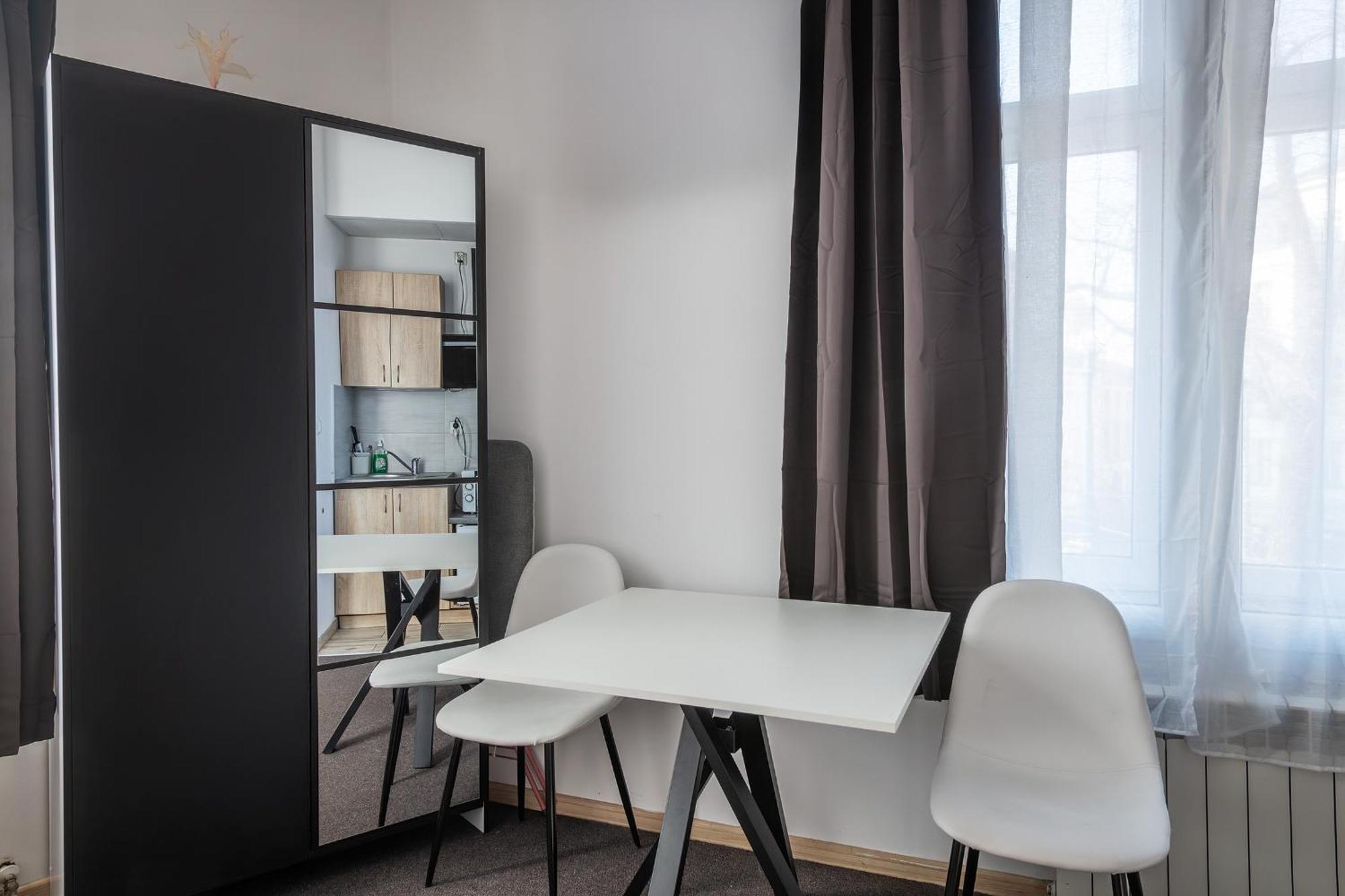 70S Business Room Краков Экстерьер фото